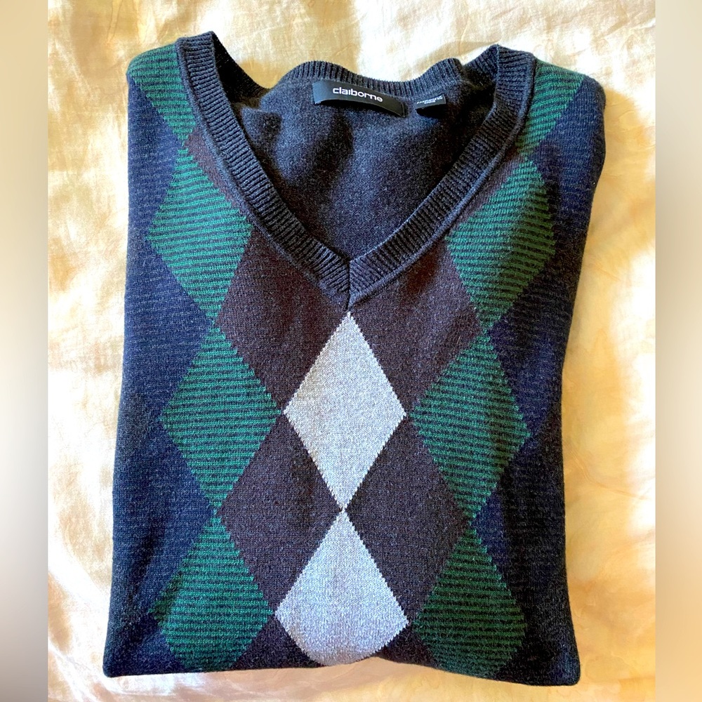 Claiborne Mens Sweaters Claiborne Argyle V-Neck Sweater
